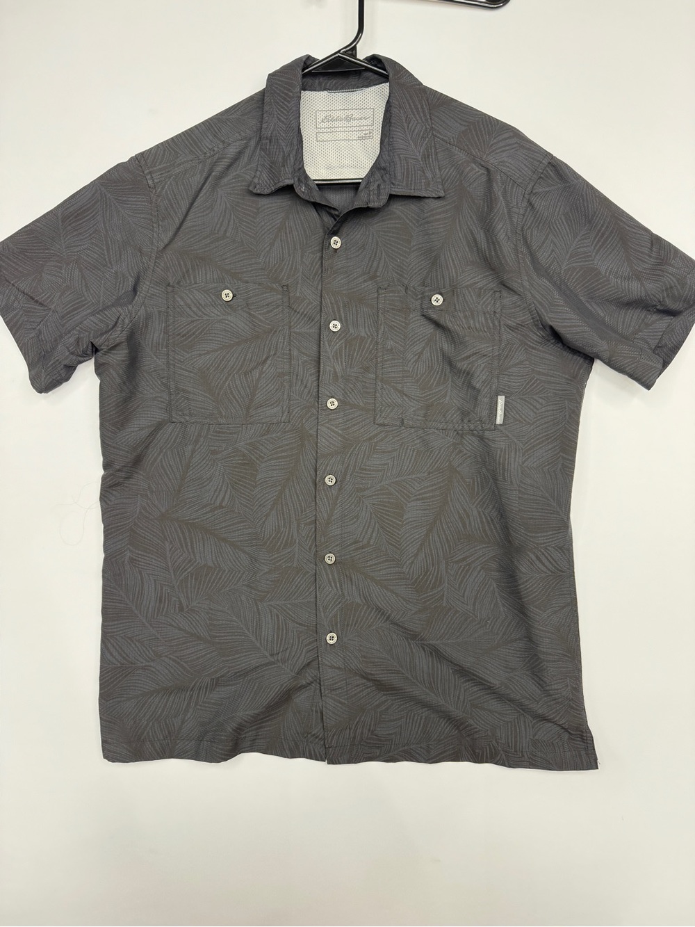 Eddie Bauer Men's Gray Palm Leaf Short Sleeve Button Up Shirt Size M